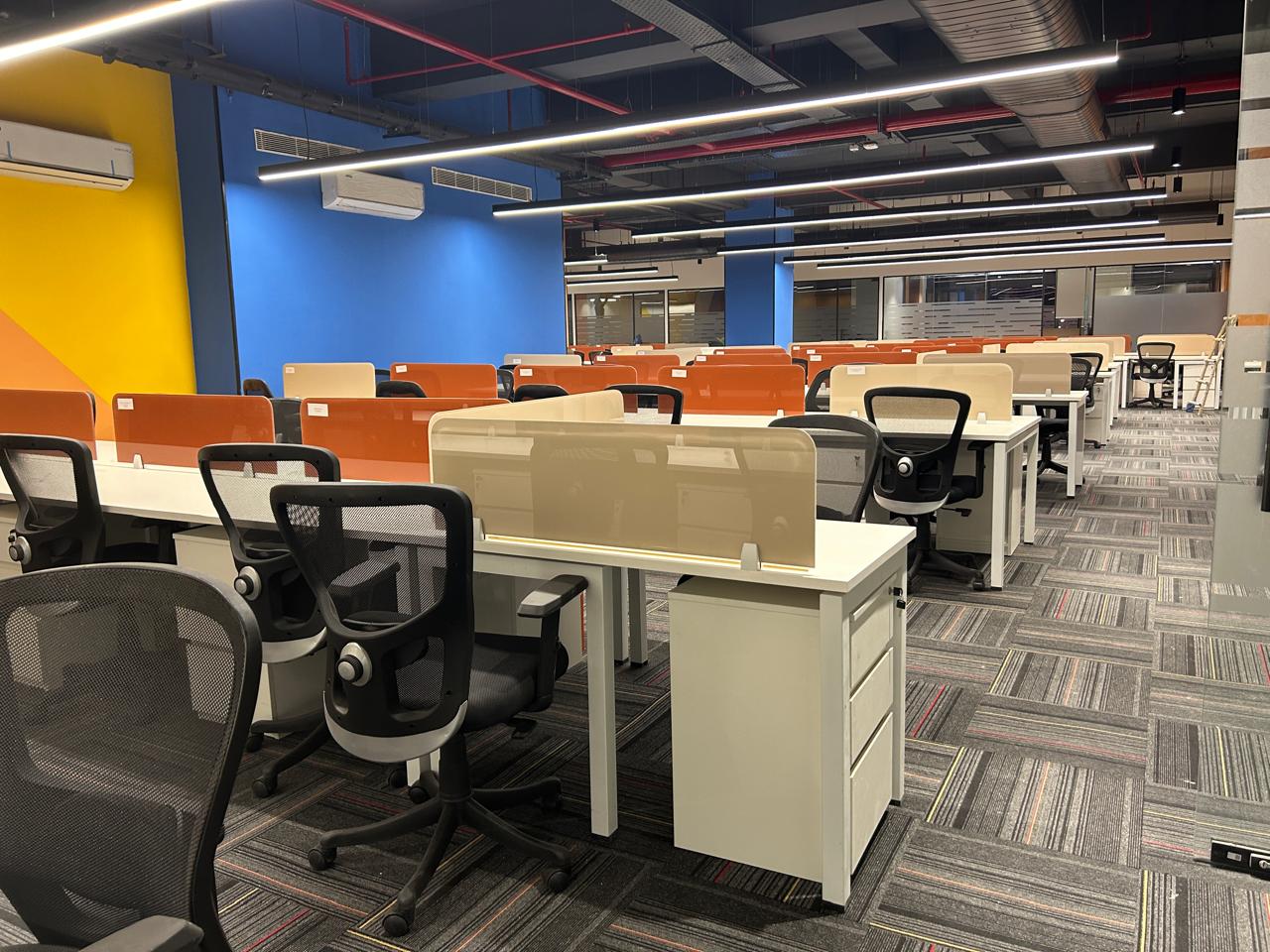 Modern Open Workstation Layout